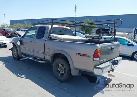 2001 Toyota Tundra Ltd V8 z USA, uszkodzony, nr VIN 5TBBT48141S128415